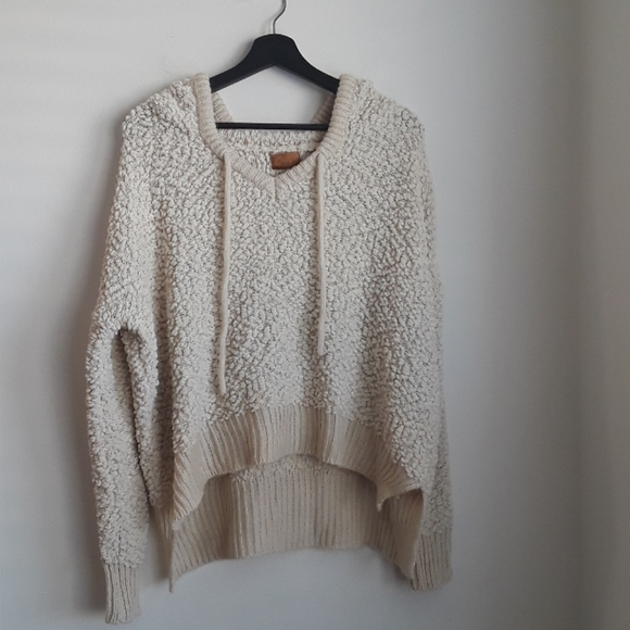 POL pullover sweater with hoodie - Picture 2 of 9